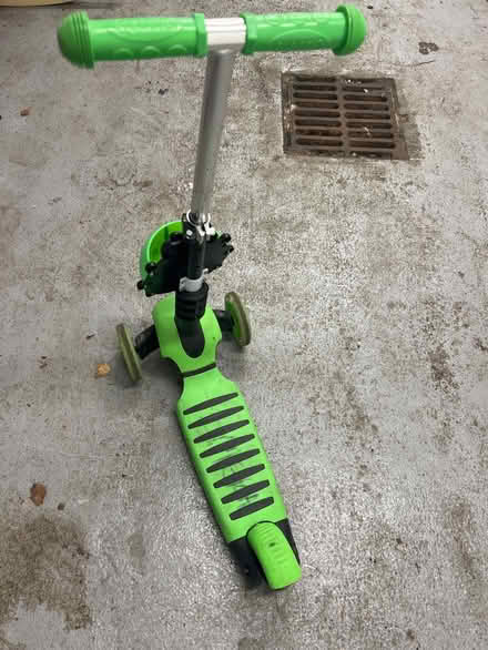 Photo of free Green scooter (TW13) #2