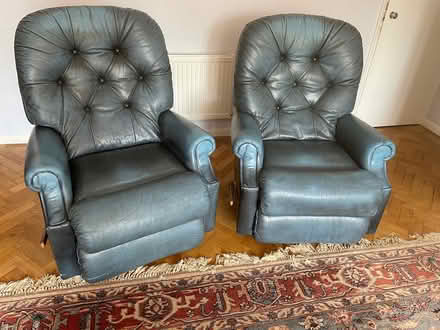 Photo of free La-z-boy leather recliners (LU7 3 Leighton Buzzard) #2
