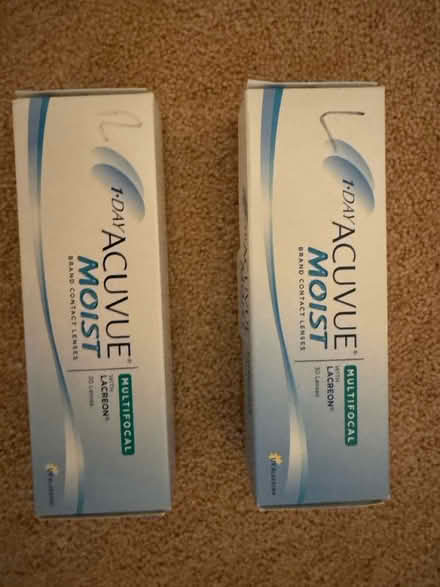 Photo of free 2 boxes Acuvue daily contact lenses (SE11) #2
