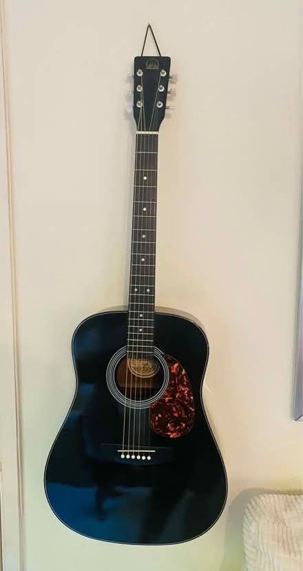 Photo of free Black Guittar (Ox449dj Garsington) #1
