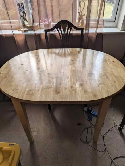 Photo of free Dining table extendable (KT3 new malden) #1