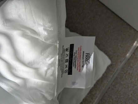 Photo of free Double duvet - basically brand new (LS26 Great Preston) #1