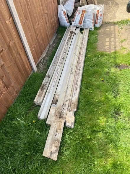 Photo of free 5 7ft fence posts (Letchworth SG6) #1