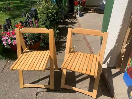 Photo of free Table n chairs (Bracknell Forest RG42) #3