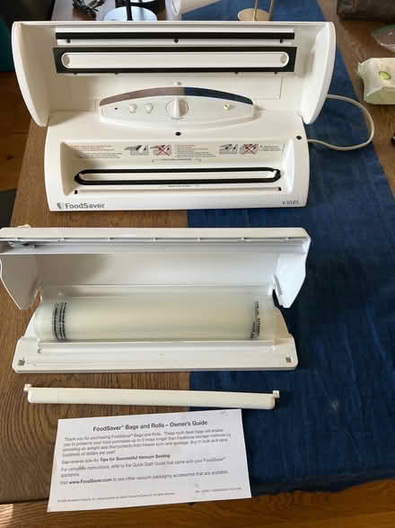 Photo of free FoodSaver vacuum sealer V1085 (Alameda - Bay Farm) #2