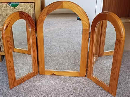 Photo of free Dressing Table Bedroom Mirror (Chinnor / Radnage) #1
