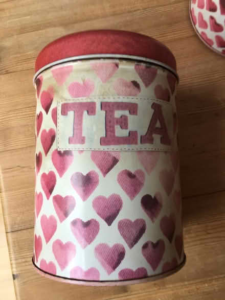 Photo of free Emma Bridgewater Hearts Tins (LE7 9 Scraptoft) #2