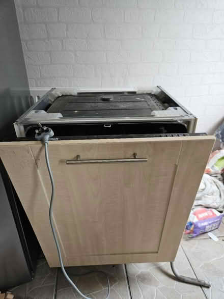 Photo of free Bosch dishwasher (Radcliffe M26) #1