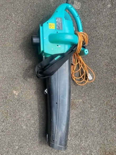 Photo of free Leaf blower 240v mains (Chineham RG24) #1