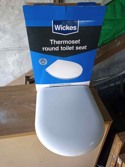 Photo of free Toilet seat (Bowerham LA1) #1