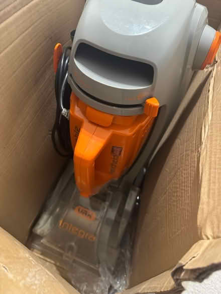 Photo of free Carpet cleaner (Harpenden AL5) #1