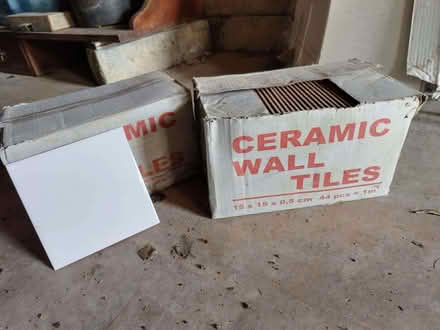 Photo of free White wall tiles (Eynsham OX29) #1