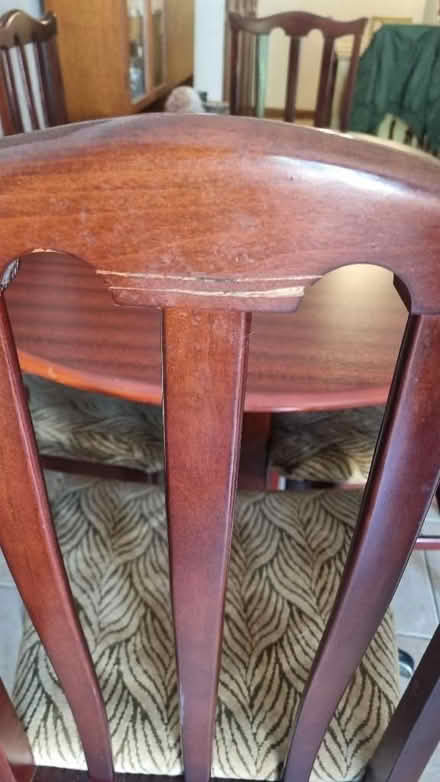 Photo of free Dining table (West Byfleet KT15) #1