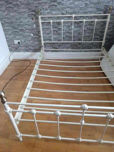 Photo of free Double bed (SE25) #3