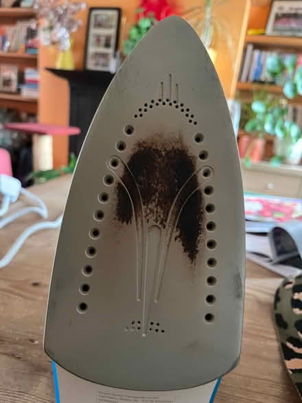 Photo of free Bosch Iron (Cambridge CB1 (Romsey)) #3