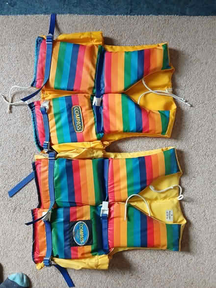 Photo of free two buoyancy aids (Palmer Park RG1) #1