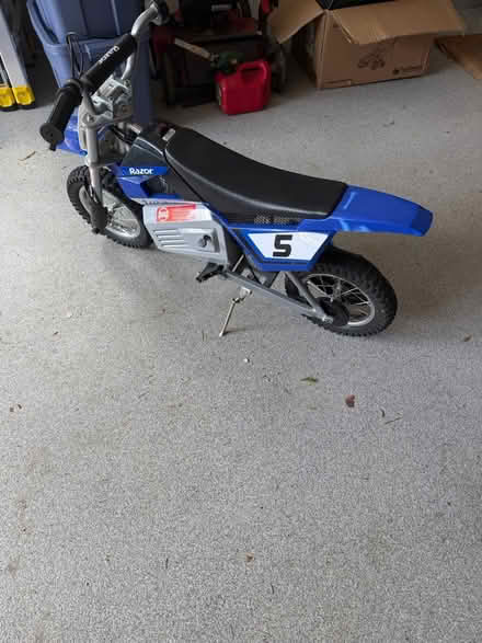 Photo of free Razor electric motorcycle (North Arlington VA) #1