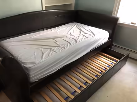 Photo of free Trundle bed (Berlin, MA (Solomon Pond Mall)) #2