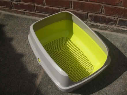 Photo of free Pets at Home Cat litter tray (Stretford M32) #1