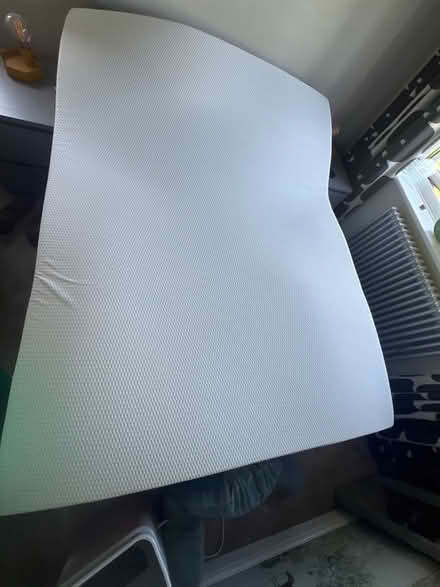 Photo of free King Size Mattress Topper (Wokingham RG40) #1