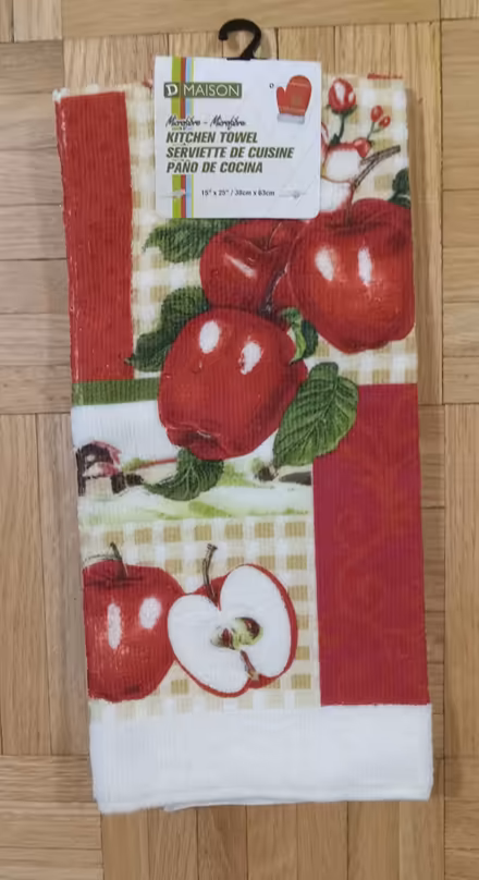 Photo of free Dish Towel -new with label (Etobicoke (Kipling /Eglinton)) #1