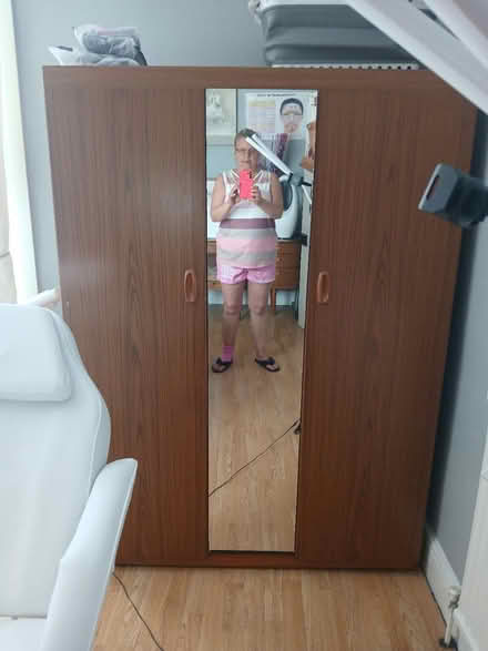 Photo of free Wardrobe and dressing table (Gillingham ME7) #4