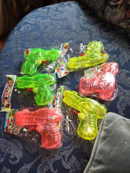 Photo of free Ten small water pistols (sealed) (Capitol Hill, DC) #2
