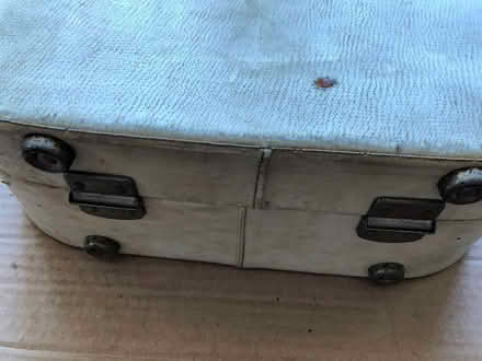 Photo of free Vintage vanity case - broken (Liphook) #3