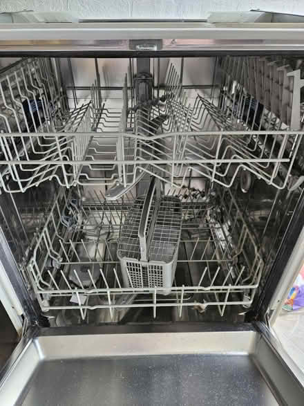 Photo of free Bosch dishwasher (Radcliffe M26) #3