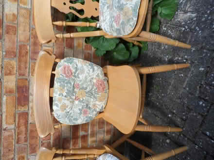 Photo of free Round dining table (Benson OX10) #4