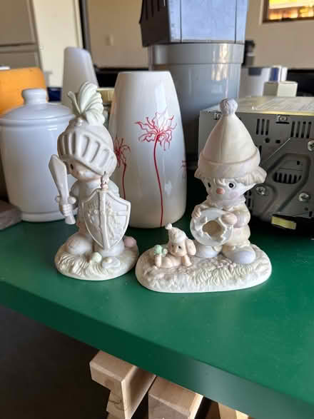 Photo of free Previous moments figurine (Monta Vista) #1