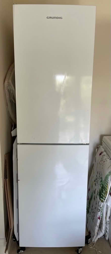 Photo of free Fridge freezer (Hollybrook SO16) #1