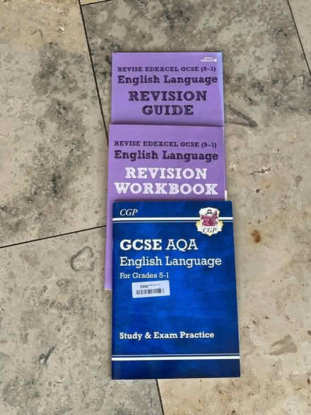 Photo of free GCSE English revision work books (Dulwich Village SE21) #1