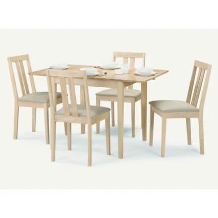 Photo of free Extendable dining table & 4 chairs (N20 9AB) #1