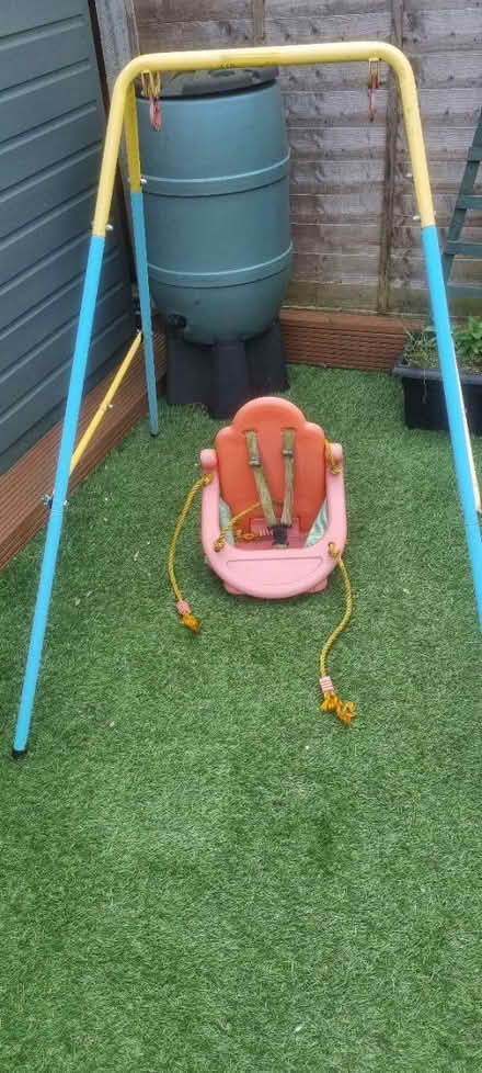 Photo of free Small swing (EN11 rye house area) #1