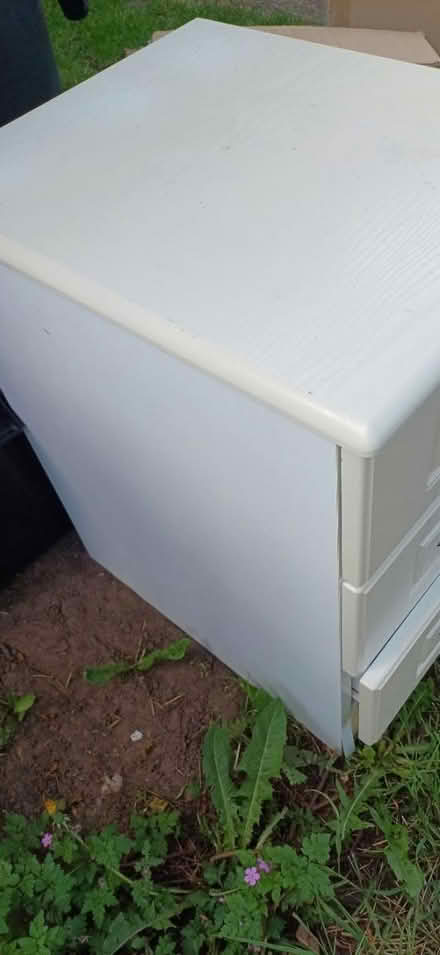 Photo of free Chest drawers (Al1) #3