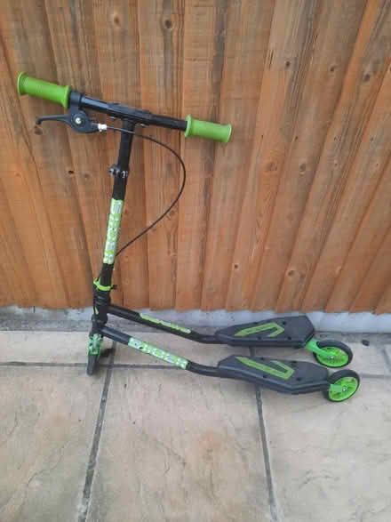 Photo of free Scissor action scooter (ME20) #1