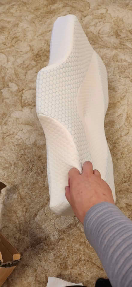 Photo of free New pillow (CR2) #3