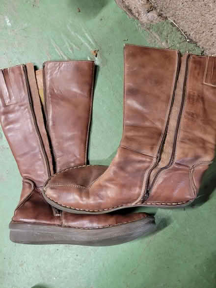 Photo of free Boots - real leather (Tamworth) #1