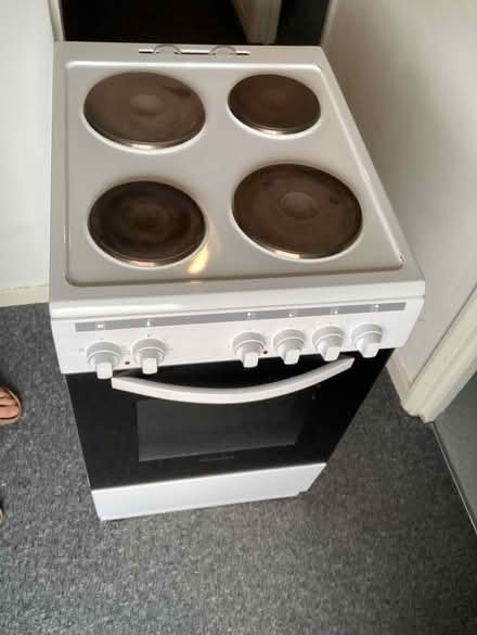 Photo of free 50cm wide electric cooker (Poplar E14) #1