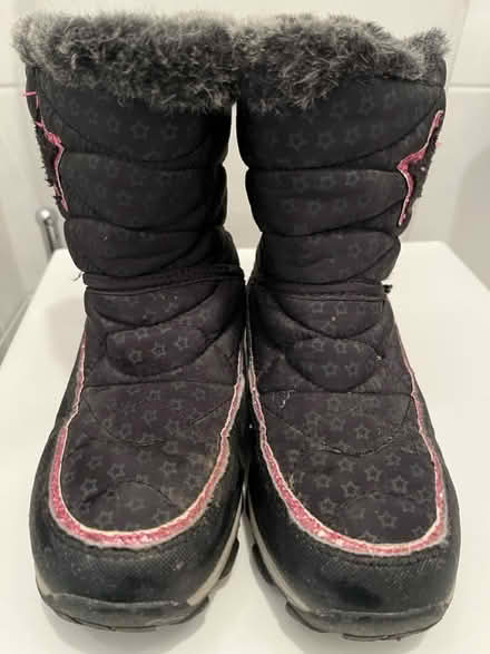 Photo of free snow boots (Stamford) #2