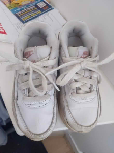 Photo of free Kids Nike air trainers uk10 (Cheshunt EN8) #2