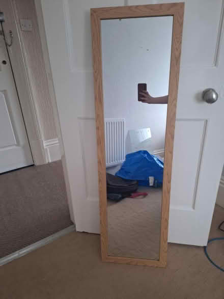 Photo of free Mirror (Le142dx) #1
