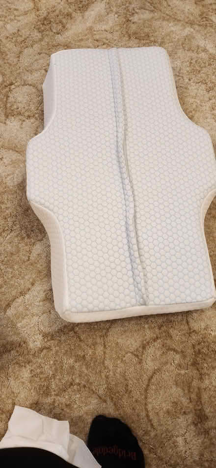 Photo of free New pillow (CR2) #2