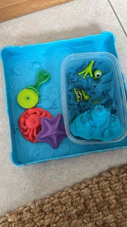 Photo of free Kinetic sand and accessories (Whitehill SG4) #1