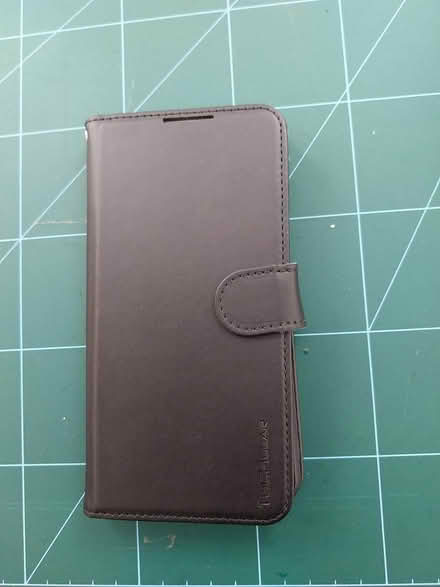 Photo of free Black phone case (AL7 Welwyn Garden City) #1