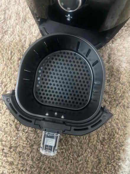 Photo of free Air fryer (L21 1br) #1