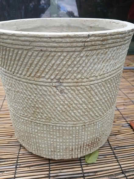 Photo of free Plant pot (TW12) #3