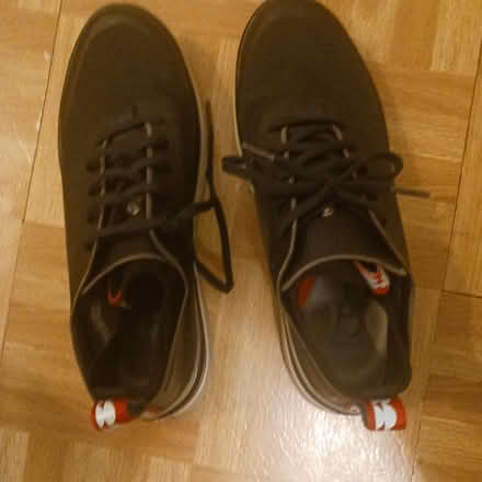 Photo of free Sneakers, 8. Women's. Black. Med (West Village by 10 Downing St) #1