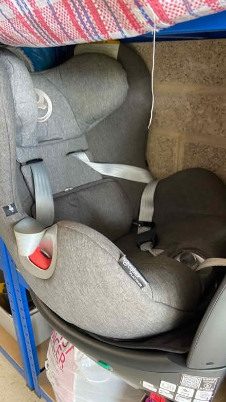 Photo of free Cybex Platinum Isofix Car Seat (Wrecclesham GU10) #1
